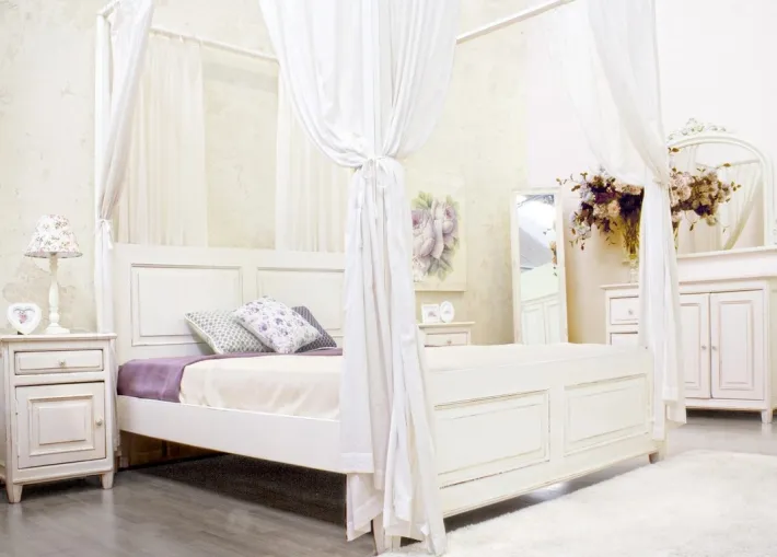Bizzotto Comodini>COMODINO IN LEGNO - COLETTE