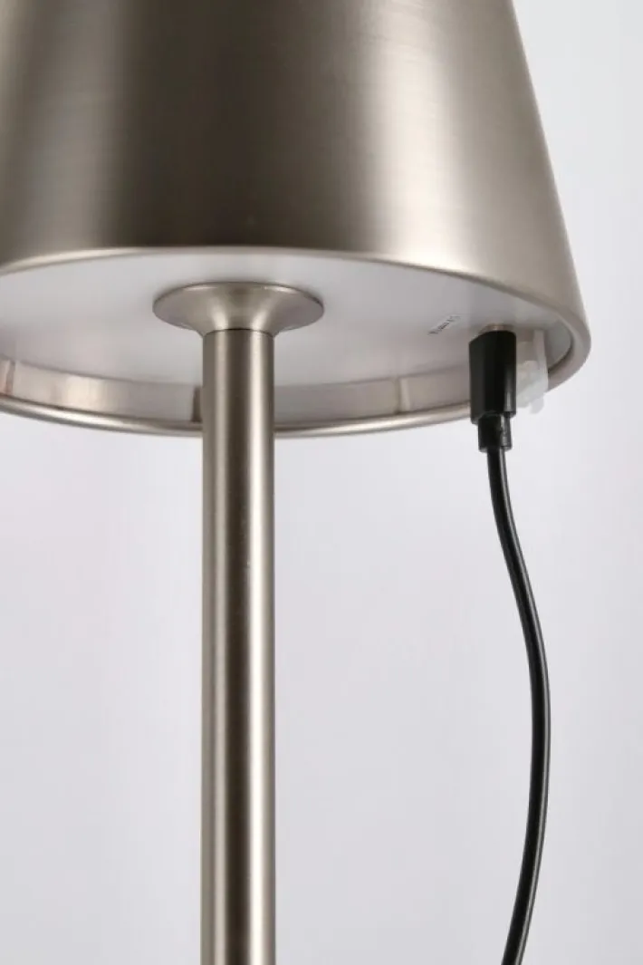 Bizzotto Illuminazione>PIANTANA LED ETNA ARGENTO H115